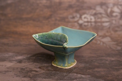 Leaf Two-Part Section Dip Bowl w/ Pedestal