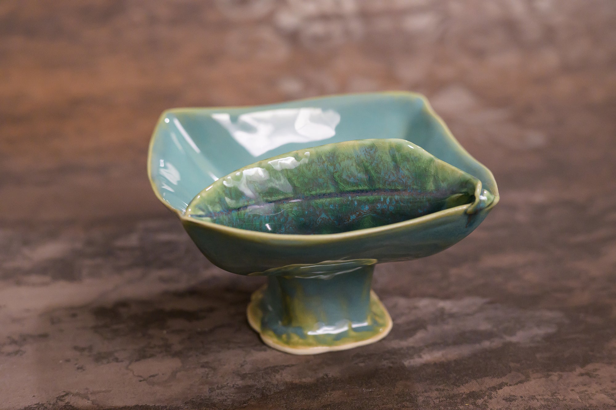 Leaf Two-Part Section Dip Bowl w/ Pedestal